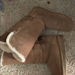 Bearpaw boots
